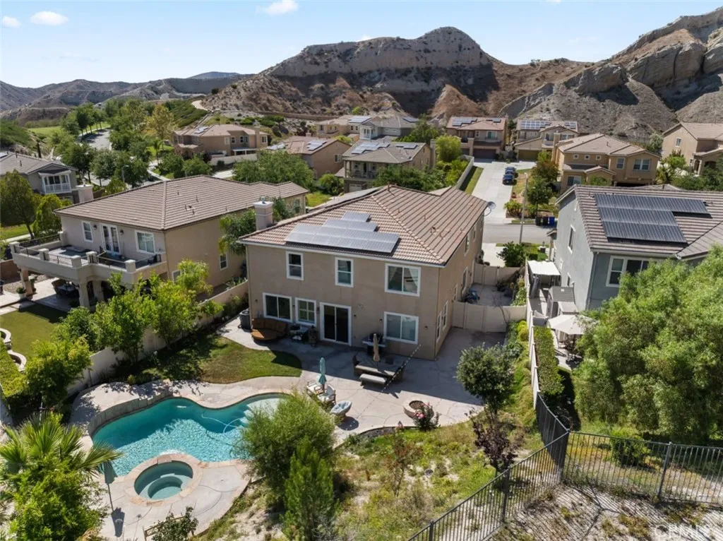 Canyon Country, California 91387, United States, 5 Bedrooms Bedrooms, ,4 BathroomsBathrooms,Residential,Active,174621