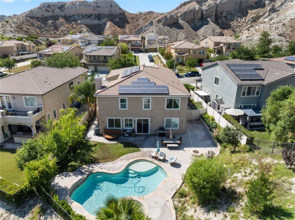 Canyon Country, California 91387, United States, 5 Bedrooms Bedrooms, ,4 BathroomsBathrooms,Residential,Active,174621