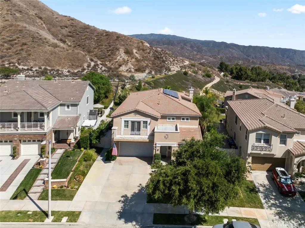 Canyon Country, California 91387, United States, 5 Bedrooms Bedrooms, ,4 BathroomsBathrooms,Residential,Active,174621