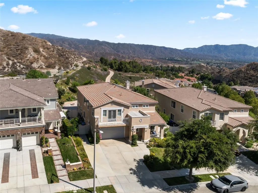 Canyon Country, California 91387, United States, 5 Bedrooms Bedrooms, ,4 BathroomsBathrooms,Residential,Active,174621