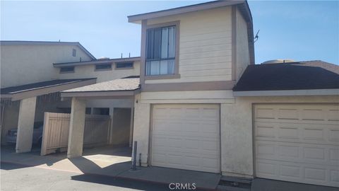Photo of 1700 Lynne Dr #4, Santa Maria, CA 93454 (MLS # SC26069863)