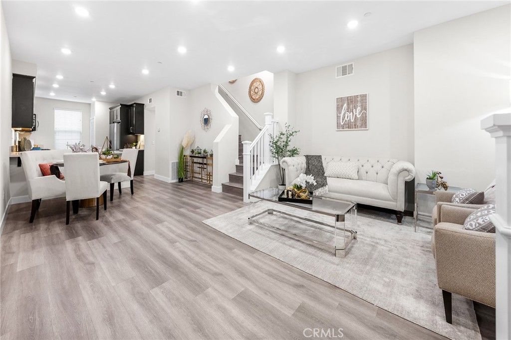Photo of 67 Plateau, Irvine, CA 92618 (MLS # OC25241859)
