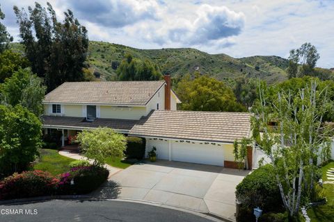 Photo of 351 Buckboard Circle, Simi Valley, CA 93065 (MLS # 226002168)