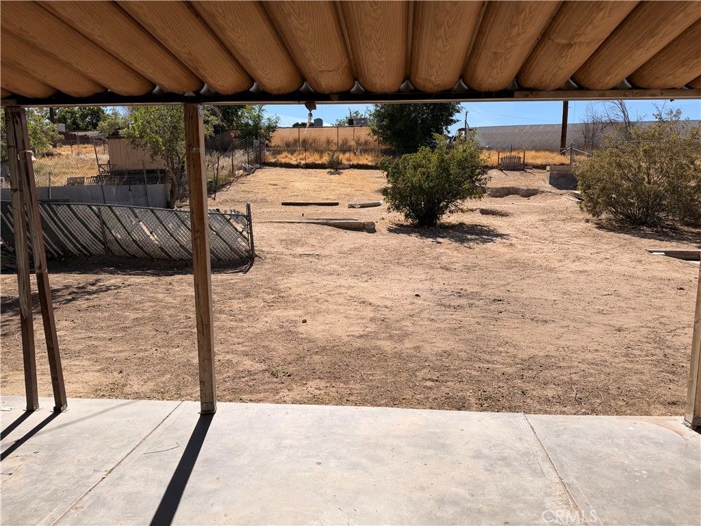 Photo of 14414 Hesperia, Victorville, CA 92395 (MLS # SB26087888)
