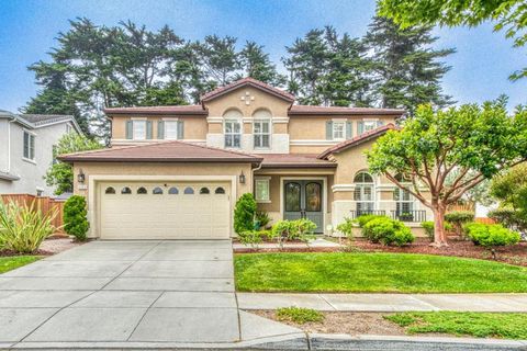 Photo of 4150 Peninsula Point Drive, Seaside, CA 93955 (MLS # ML82047721)