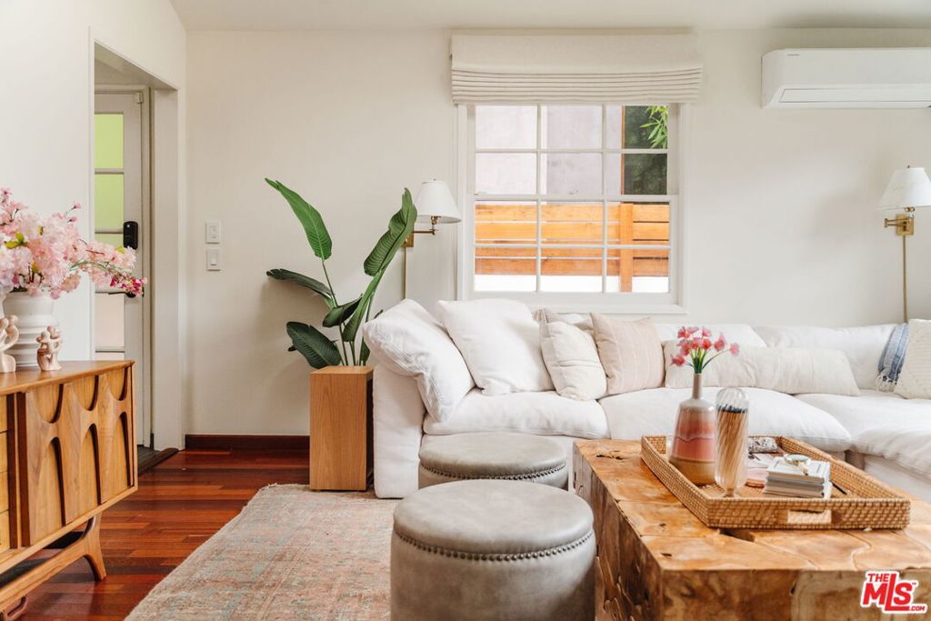 Photo of 2433 Wilson Avenue, Venice, CA 90291 (MLS # 26642359)