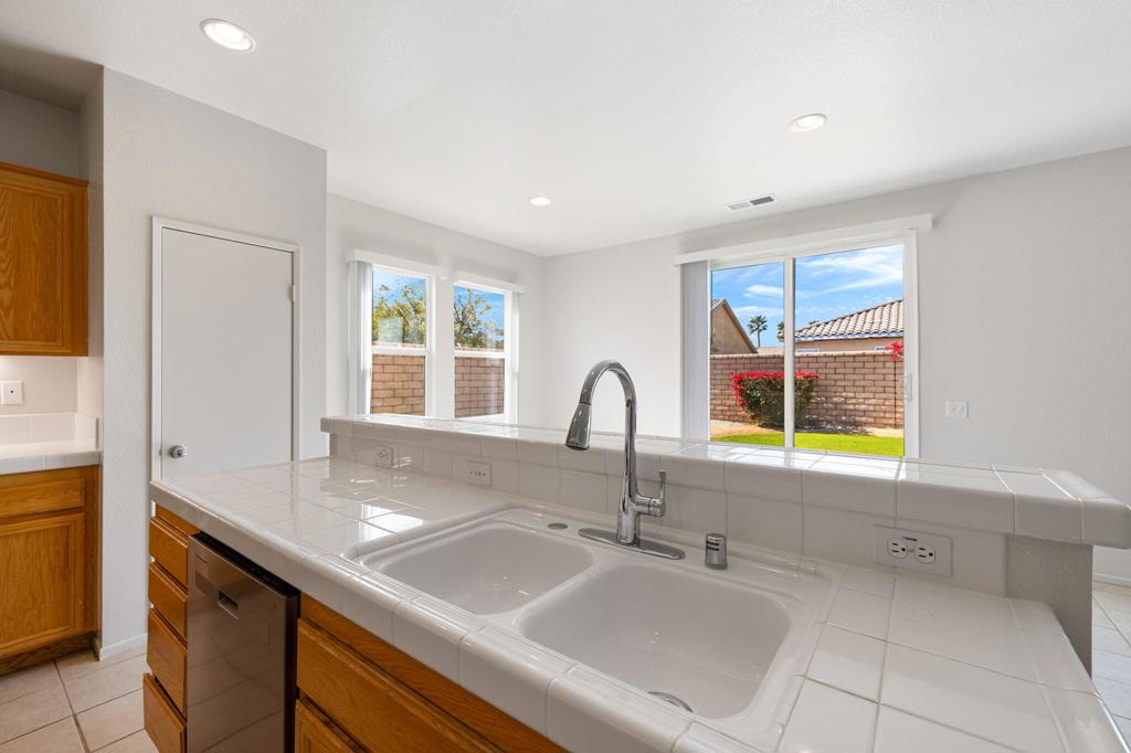 Foxstone - Residential