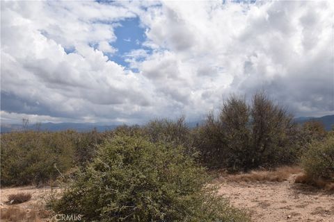 0 Sesame Oak Hills CA 92344