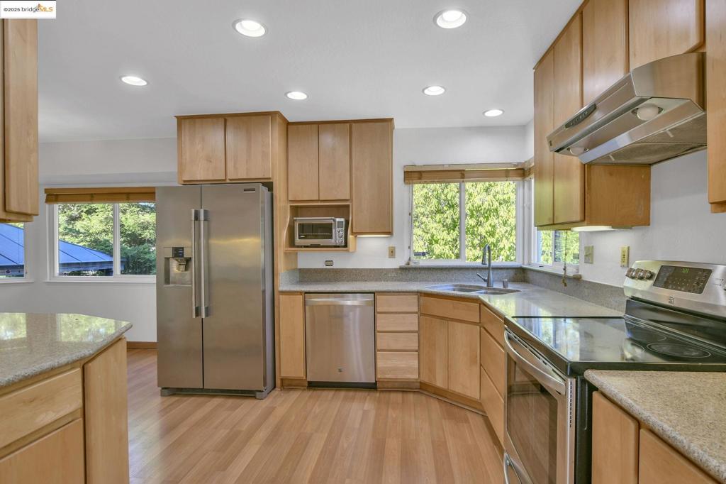 CLAYTON VALLEY - Residential