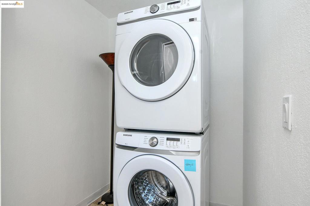 CLAYTON VALLEY - Residential