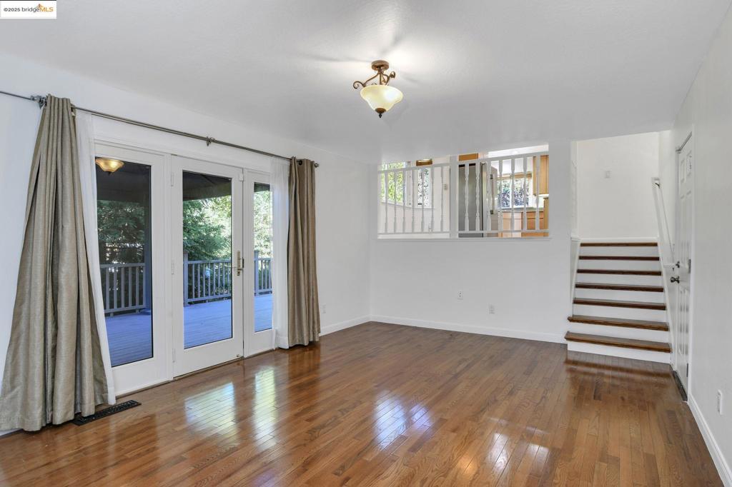 CLAYTON VALLEY - Residential