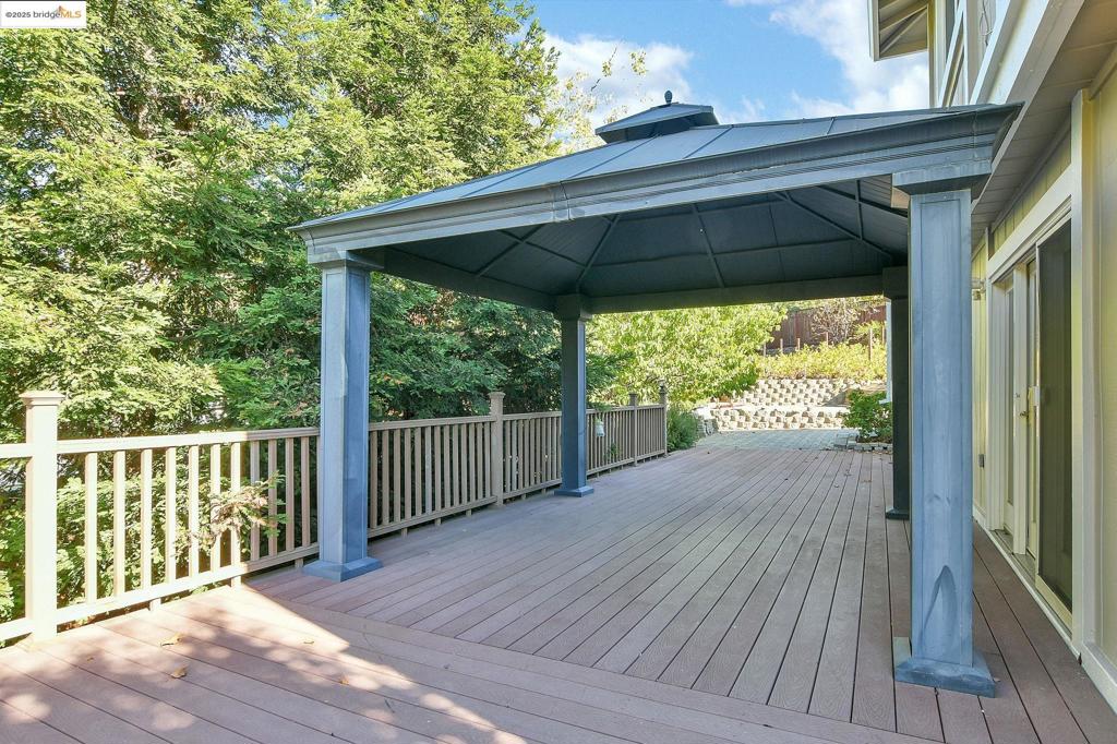 CLAYTON VALLEY - Residential