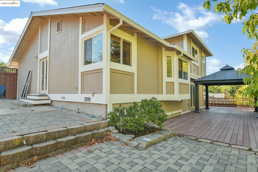 CLAYTON VALLEY - Residential