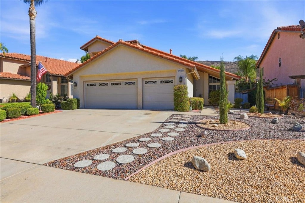 9726 Ripplecreek