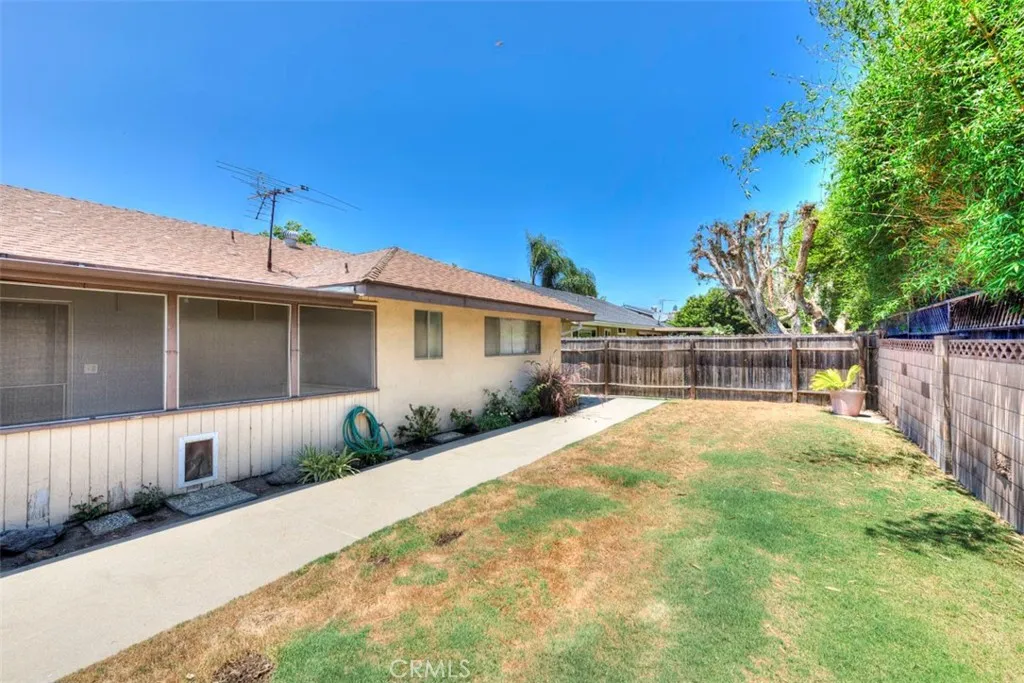 Santa Ana, California 92705, United States, 4 Bedrooms Bedrooms, ,2 BathroomsBathrooms,Residential,Active,174664