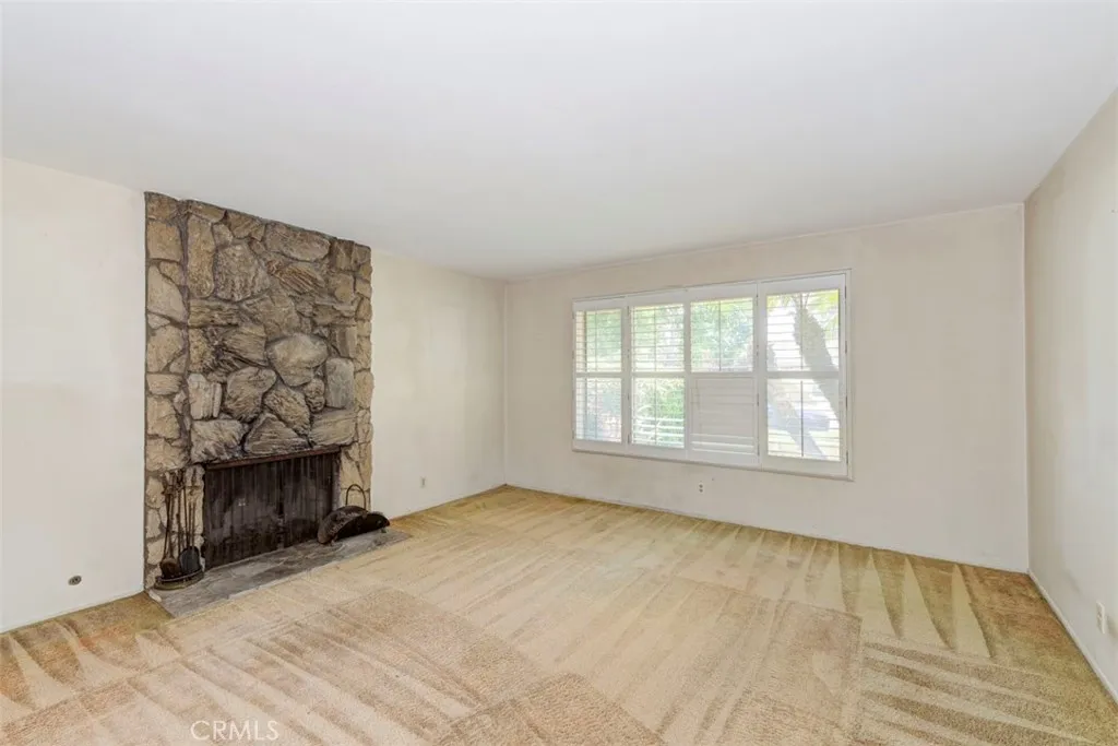 Santa Ana, California 92705, United States, 4 Bedrooms Bedrooms, ,2 BathroomsBathrooms,Residential,Active,174664