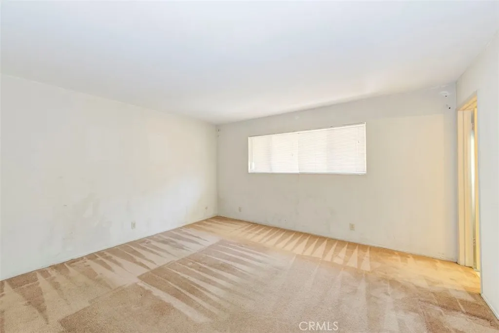 Santa Ana, California 92705, United States, 4 Bedrooms Bedrooms, ,2 BathroomsBathrooms,Residential,Active,174664