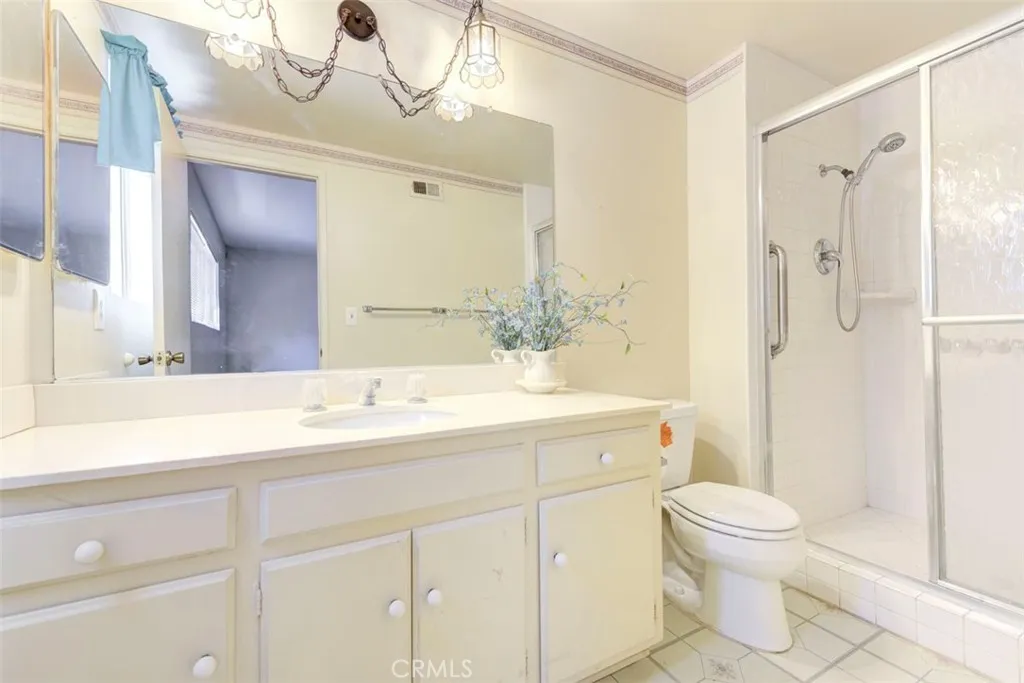 Santa Ana, California 92705, United States, 4 Bedrooms Bedrooms, ,2 BathroomsBathrooms,Residential,Active,174664