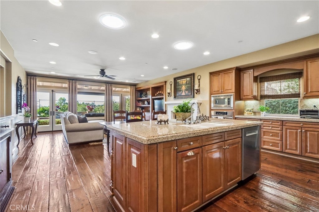 31 Portalon Court, Ladera Ranch CA 92694 - Photo 6