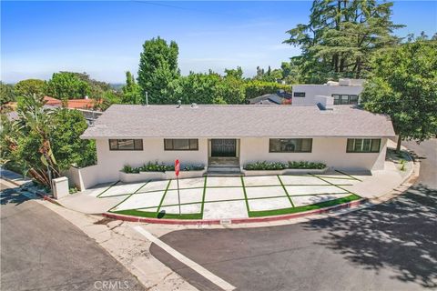 4166 Crisp Canyon Rd Sherman Oaks CA 91403