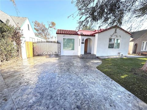 Photo of 1207 S Van Ness Ave, Santa Ana, CA 92707 (MLS # PW25267770)