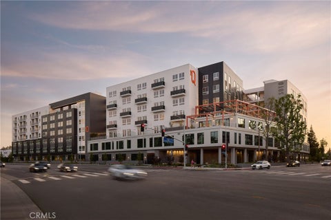 Photo of 21010 Erwin Street #0STU, Woodland Hills, CA 91367 (MLS # SR26221966)