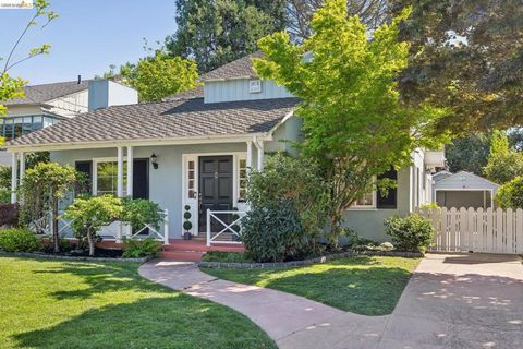 Photo of 1193 Glen Dr. Dr, San Leandro, CA 94577 (MLS # 41129642)
