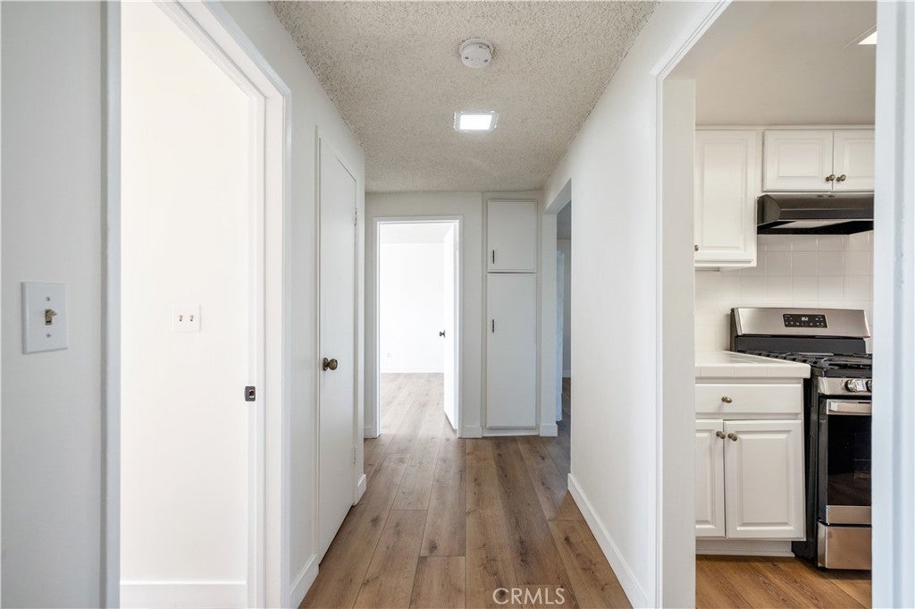 972 W 14th 3