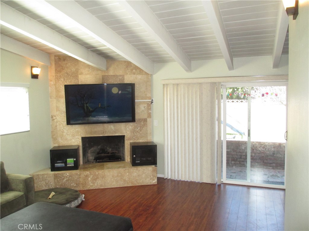 Los Altos/South of Fwy (LSF) - Residential Lease