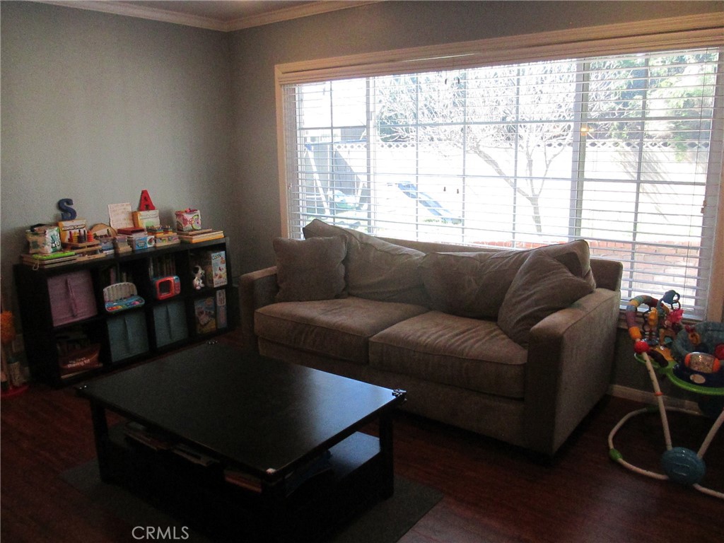 Los Altos/South of Fwy (LSF) - Residential Lease