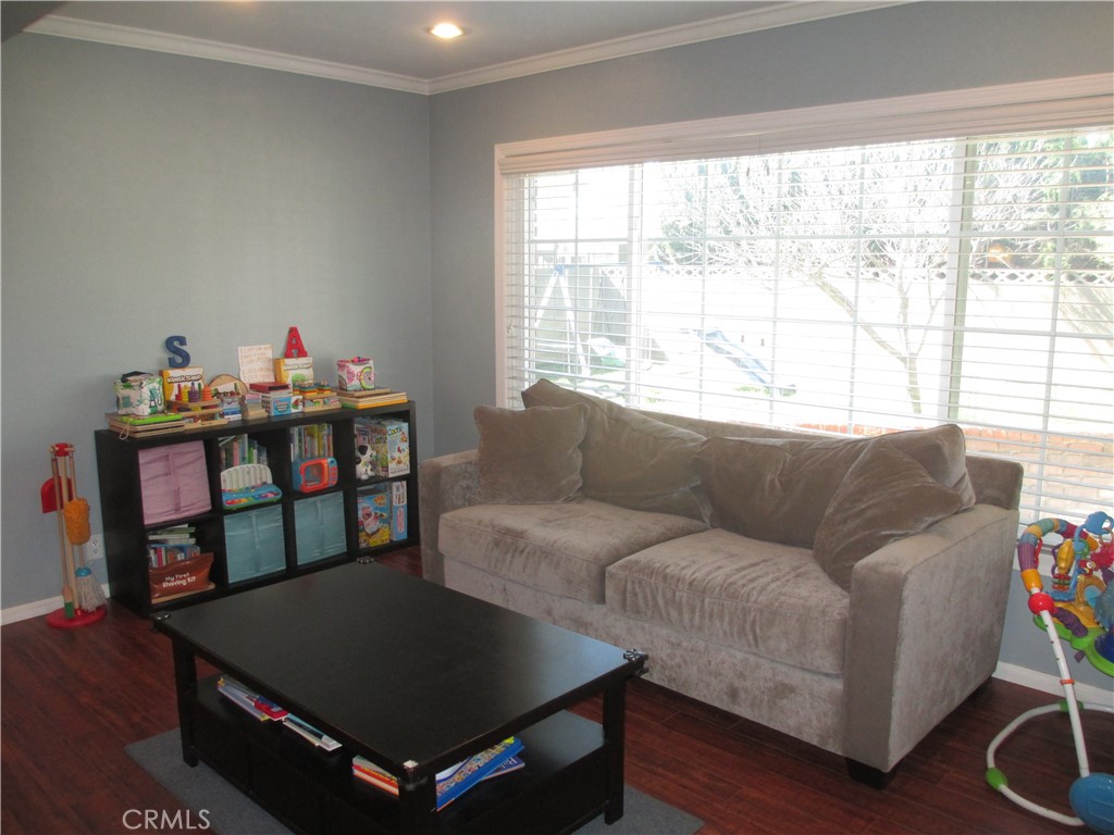 Los Altos/South of Fwy (LSF) - Residential Lease