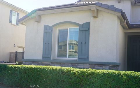 Photo of 16413 Rosa Linda Ln, Fontana, CA 92336 (MLS # CV26061945)