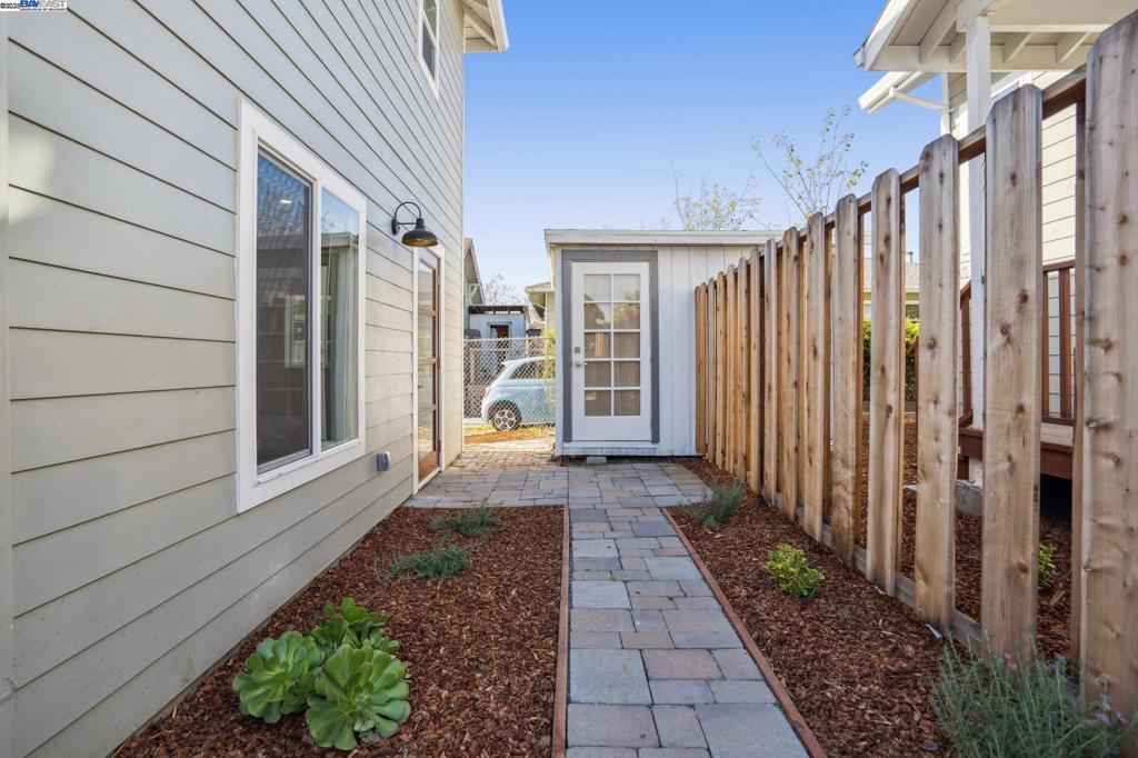 SANTA FE - Residential Income