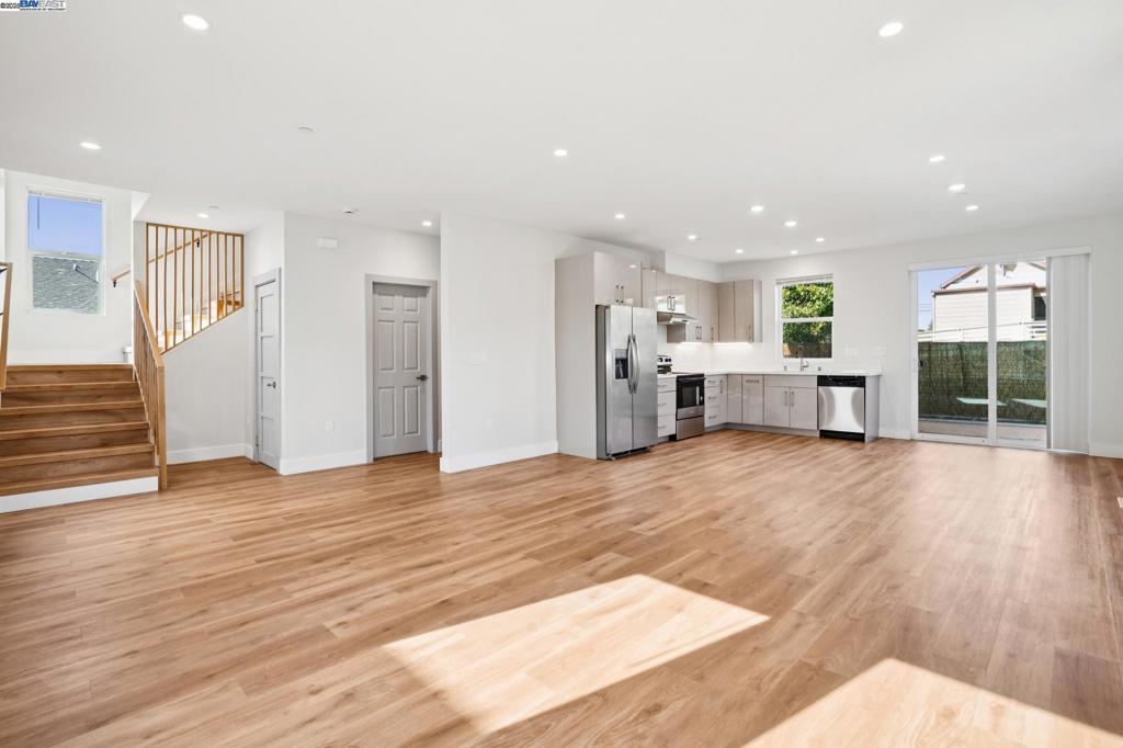 SANTA FE - Residential Income