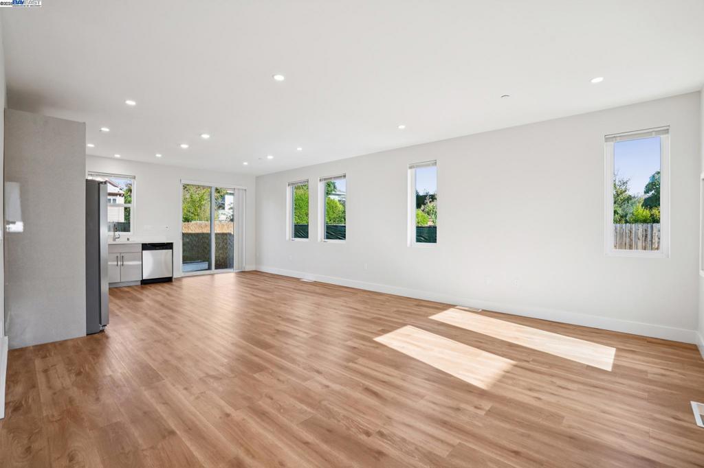 SANTA FE - Residential Income