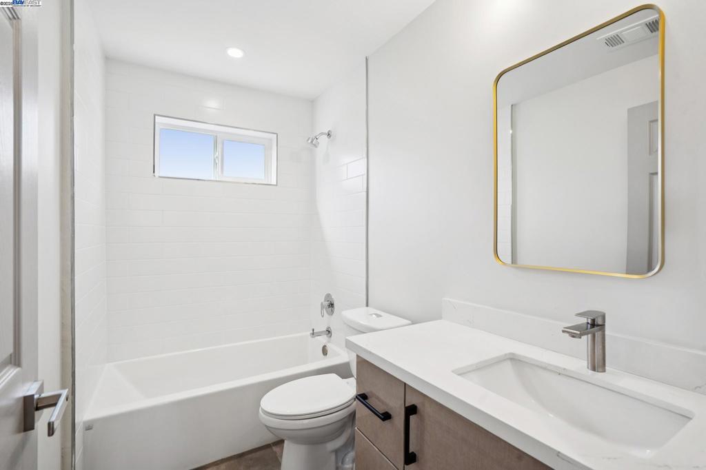 SANTA FE - Residential Income