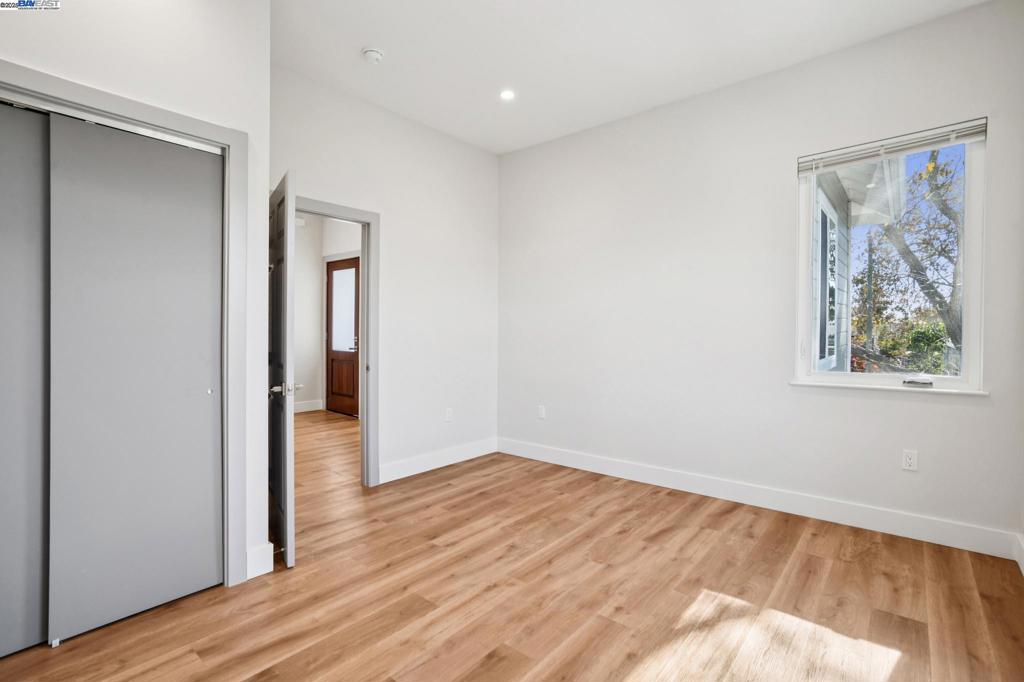 SANTA FE - Residential Income