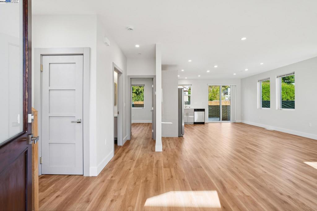 SANTA FE - Residential Income