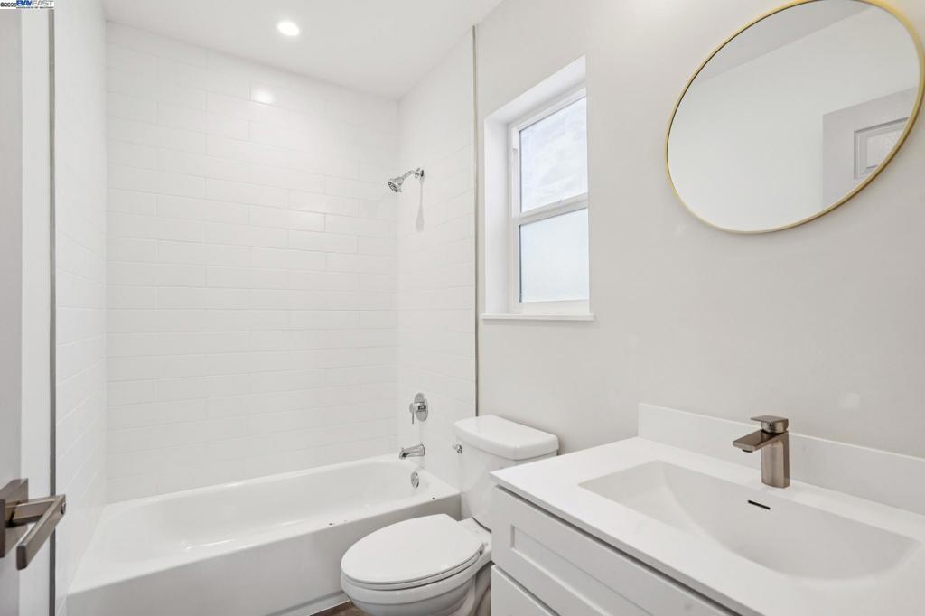 SANTA FE - Residential Income