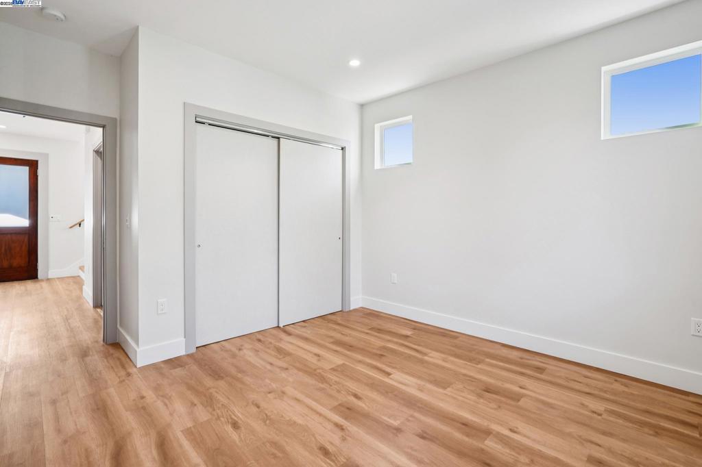 SANTA FE - Residential Income