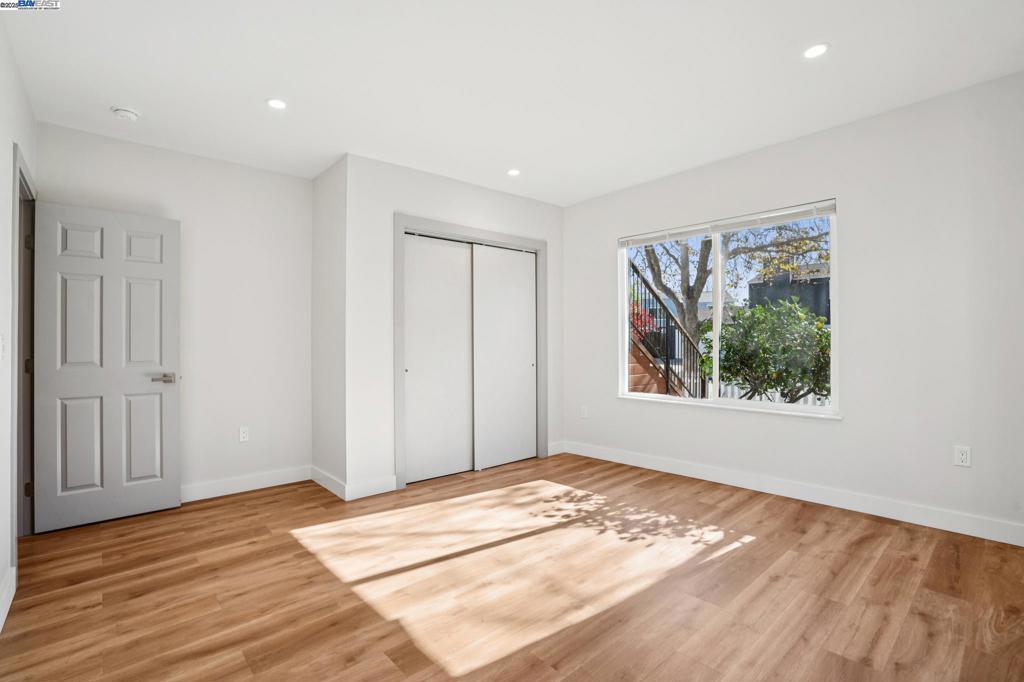 SANTA FE - Residential Income