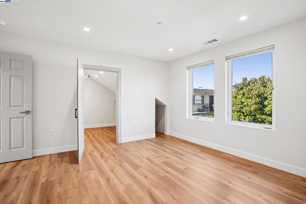 SANTA FE - Residential Income