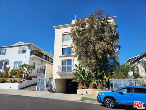 Photo of 10389 Almayo Avenue #102, Los Angeles, CA 90064 (MLS # 26657091)