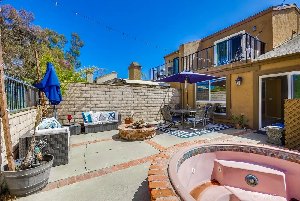 Mission Viejo, California 92691, United States, 3 Bedrooms Bedrooms, ,3 BathroomsBathrooms,Residential,Contingent,158954