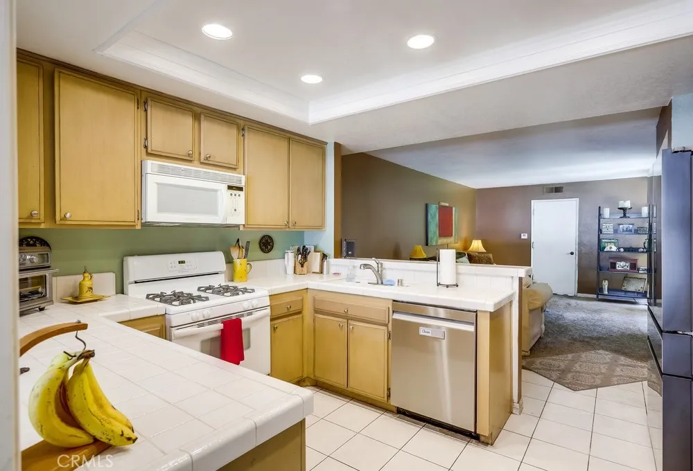 Mission Viejo, California 92691, United States, 3 Bedrooms Bedrooms, ,3 BathroomsBathrooms,Residential,Contingent,158954