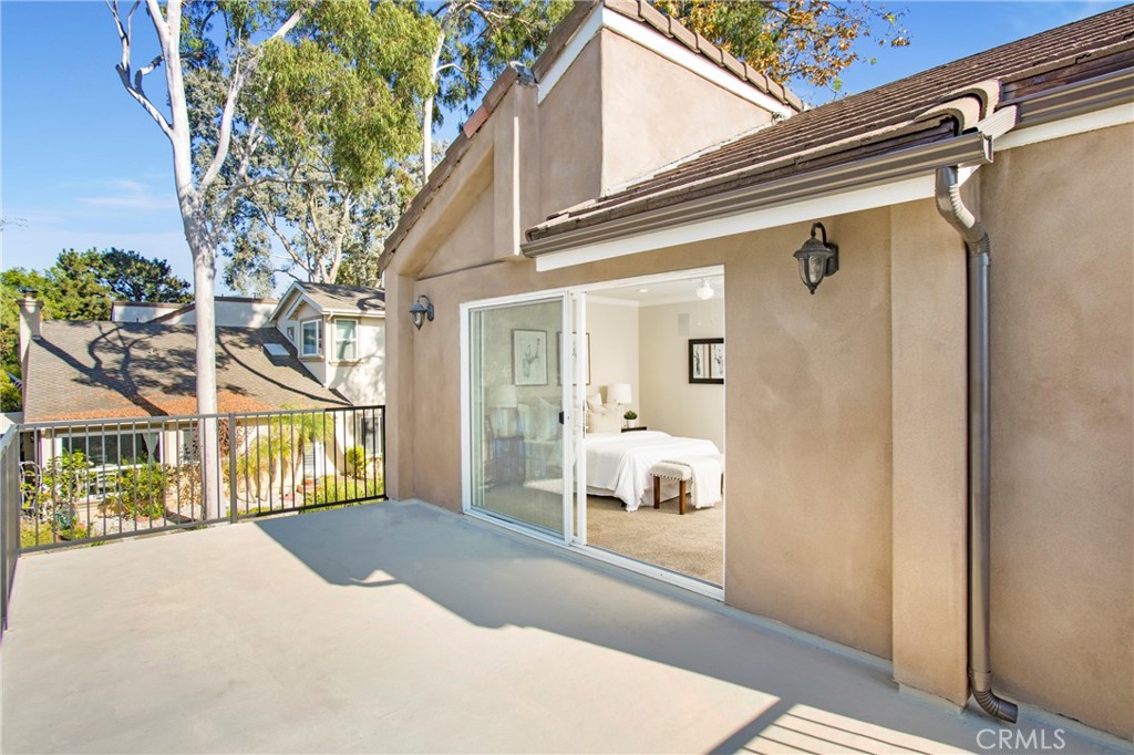 Lake Forest Keys (LK) - Residential