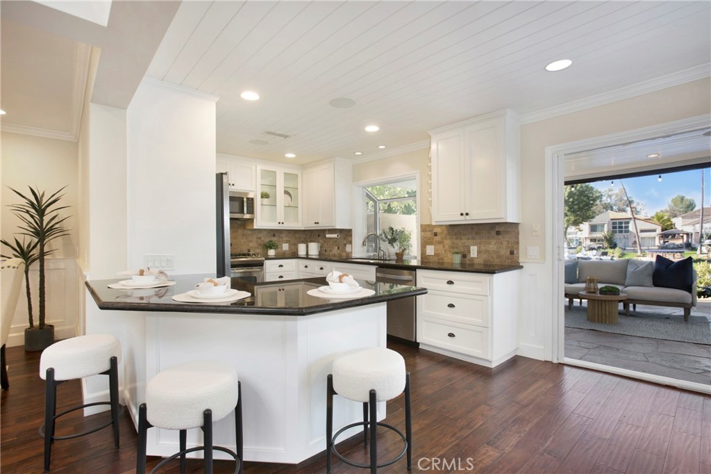 Lake Forest Keys (LK) - Residential