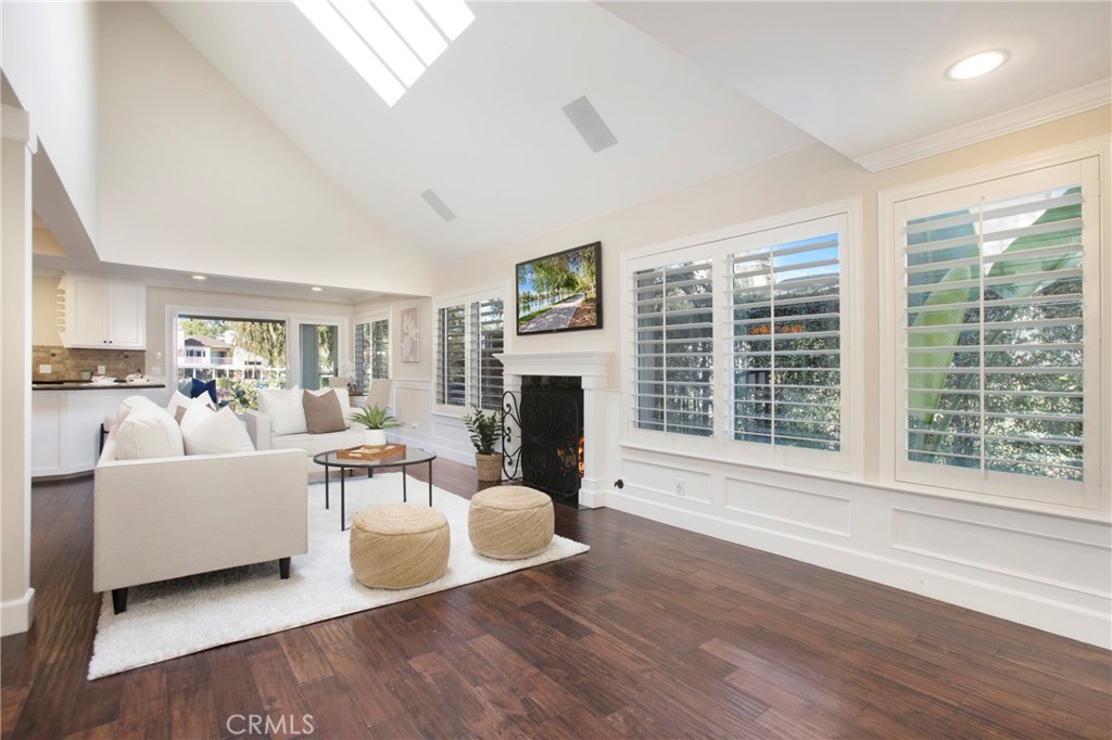 Lake Forest Keys (LK) - Residential