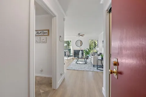 1025 Shell Boulevard Unit 7, Foster City, CA 94404 - MLS#: ML82028009