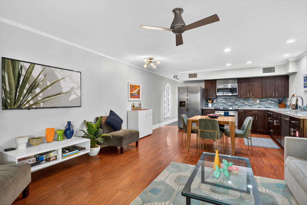 Smoketree Racquet Cl - Residential